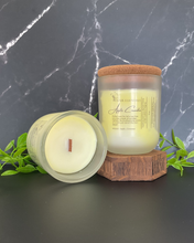 Load image into Gallery viewer, Apple Crumble Coco Apricot Creme Wax Candle