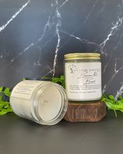 Load image into Gallery viewer, Banana Nut Bread Coco Apricot Crème Candle

